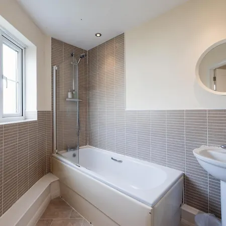 Hébergement de vacances The Corner House | 2-bed With Free Parking