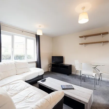 Hébergement de vacances The Corner House | 2-bed With Free Parking